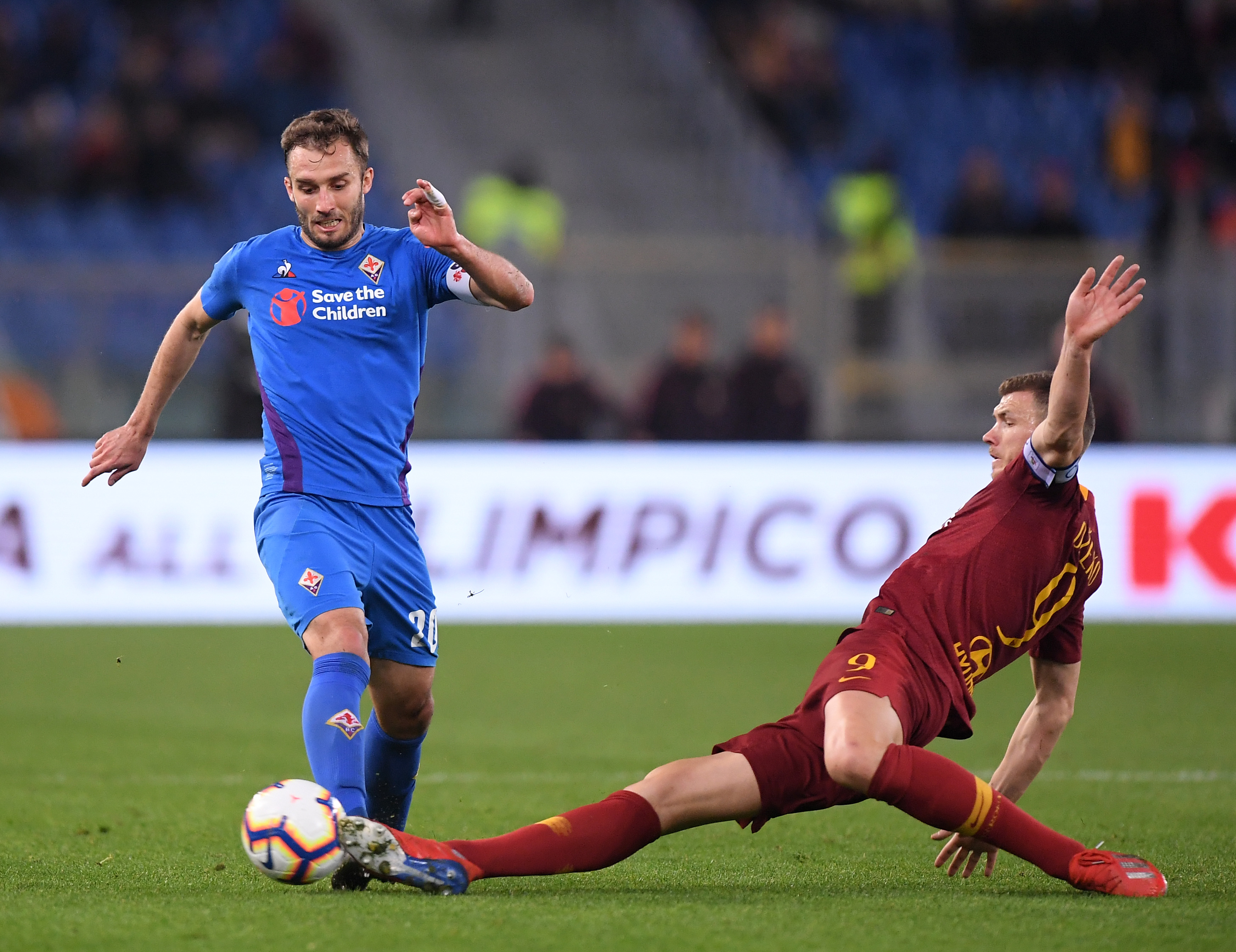 云南玉昆野心不小，一口气连续敲定两位巴西新外援，中超争冠新搅局者浮现（云南玉昆连签两名巴西外援，争冠野心尽显，中超新搅局者崛起）