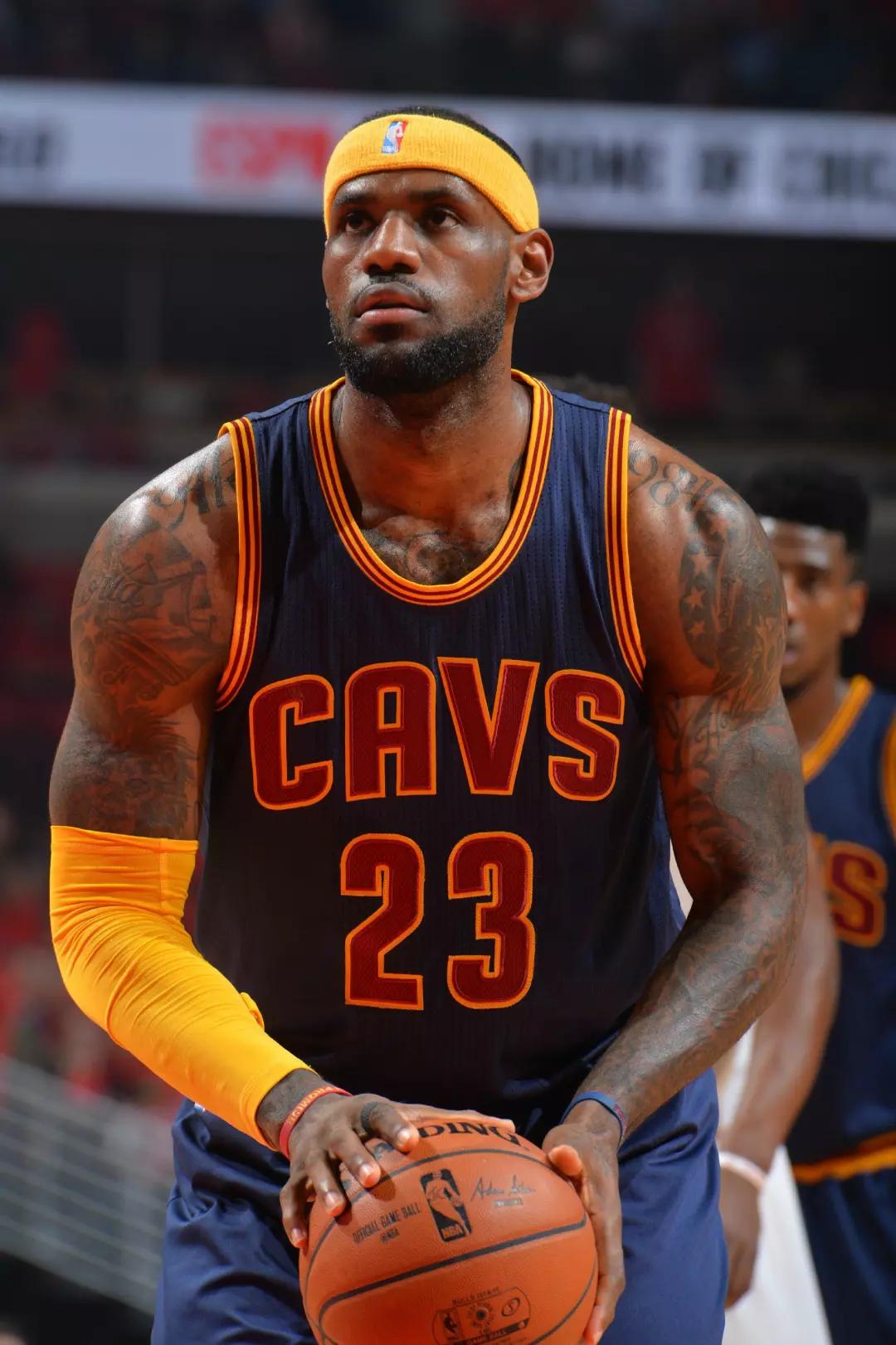 回顾诺坎普修缮历程：不断落空的承诺，迟到一年的回归（诺坎普改造回望：承诺屡失约，归期推迟一年）