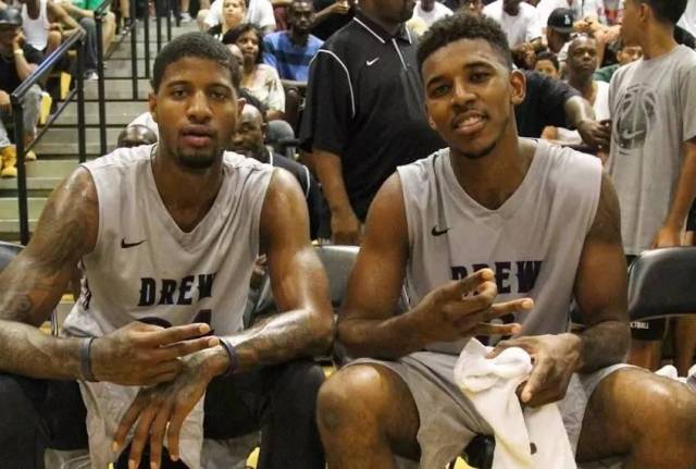 达维多维奇：离开沙特因为家人更重要；现在只想留在欧洲（达维多维奇：家人为先决定告别沙特 目前只考虑留在欧洲）