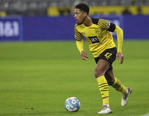 拉齐奥公布战国米名单：扎卡尼、佩德罗在列，6名球员缺阵（拉齐奥官宣战国米大名单：扎卡尼、佩德罗入选，6人缺席）