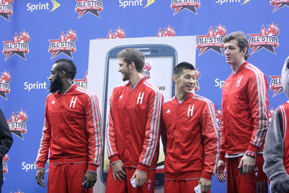 一场看似酣畅的四球大胜，却很难昭示曼联在下赛季的未来（四球大胜表面亮眼，却难以预示曼联下赛季前景）