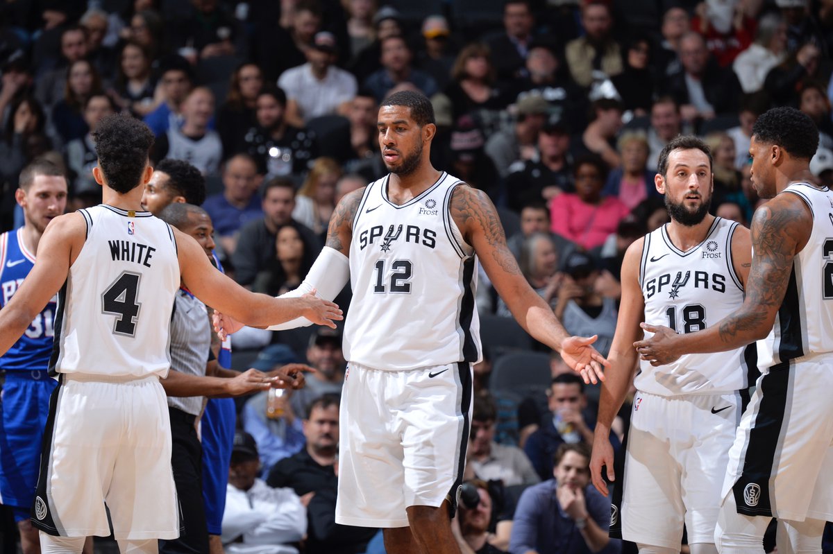 媒体人：郑智执教西海岸也不错，但不可避免地要跟邵佳一对比（媒体人：郑智执教西海岸合适，但难免被拿来与邵佳一比较）