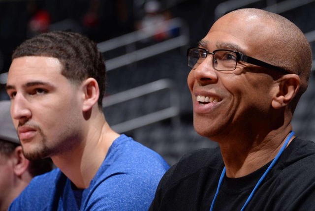 川普狂喜，乡下人乐队将在世界杯抽签仪式结束后表演《YMCA》（世界杯抽签落幕后，乡下人乐队献唱《YMCA》，令川普喜出望外）