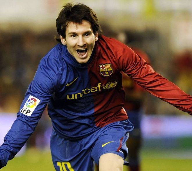 接替皮奥利，记者：前帕尔马主帅达韦尔萨接近执教佛罗伦萨（记者：前帕尔马主帅达韦尔萨接近出任佛罗伦萨主帅，将接任皮奥利帅位）